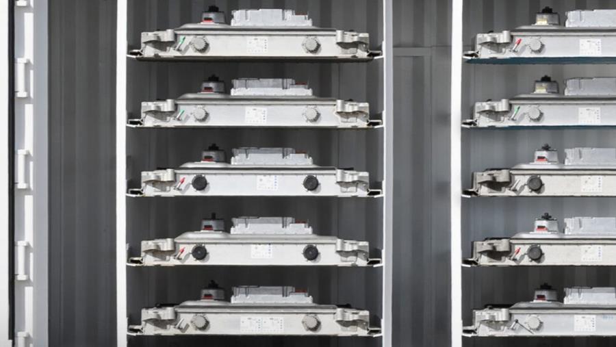 Hernieuwbaar energieopslagsysteem van gebruikte I‑PACE accupakketten