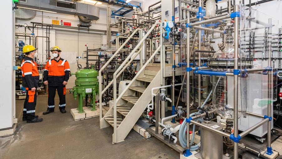 AURUBIS FAR ADVANCED IN CAR BATTERY RECYCLING DEVELOPMENT