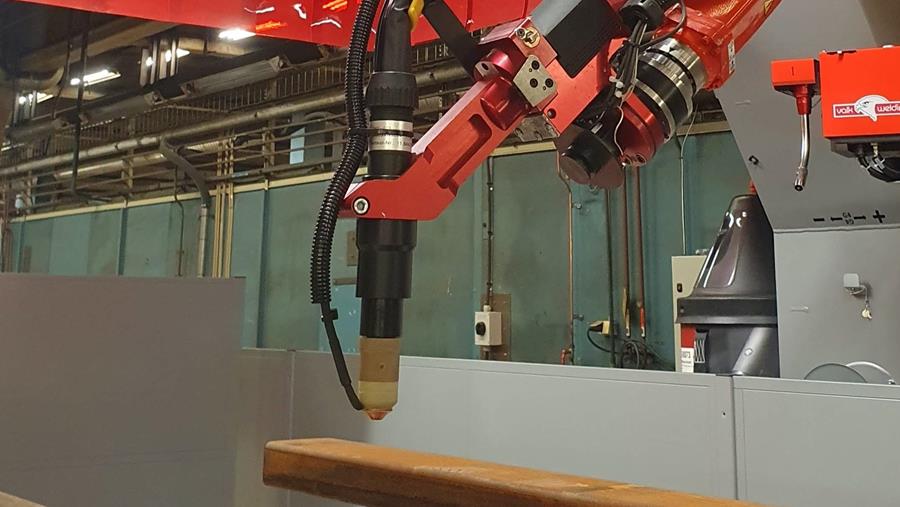 Valk Welding en Plasma Solutions ontwikkelen las- en snijrobot