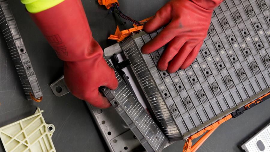 Lithium-ion- en loodbatterijen apart gerecycleerd? Dikke merci!