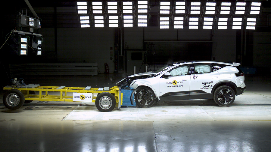 Polestar 3 zet nieuwe standaard op vlak van kindveiligheid
