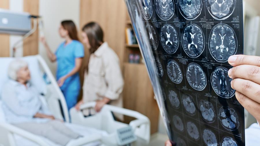 Invoering van dementie-artsen in ziekenhuizen