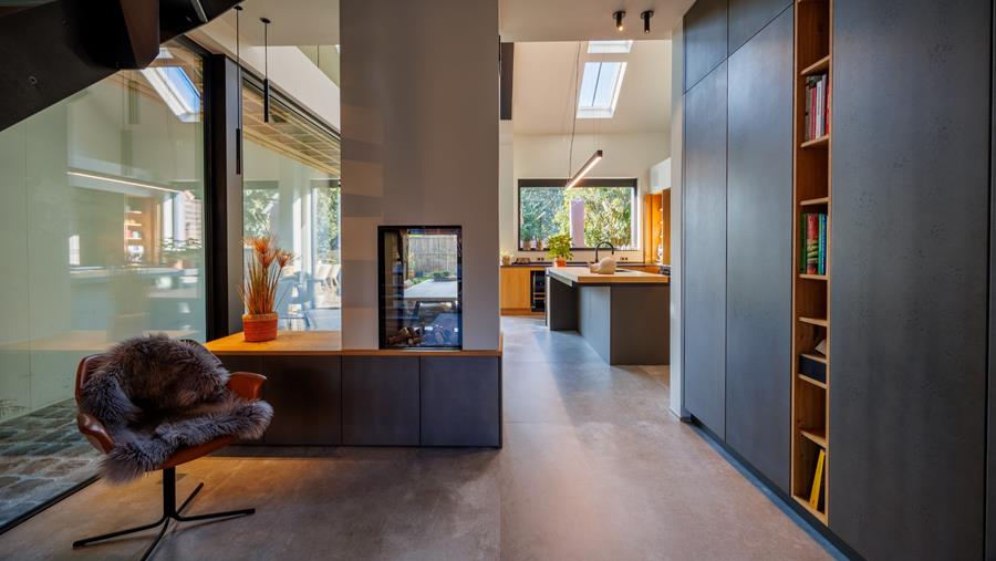 Totaalinrichting brengt licht en leven in oude schuur