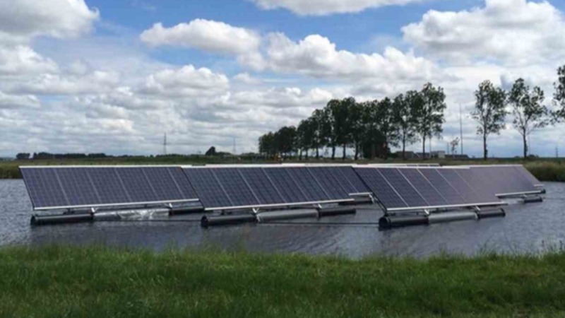 Onderzoek drijvende zonnepanelen van start